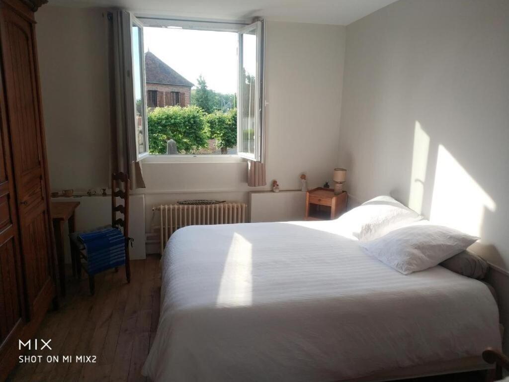 Chambre Calme Et Accueillante 13 Kmtrs Aeroport, Parking Gratuit, Navette Gare Ou Aeroport Saint-Germain-la-Poterie Exterior foto